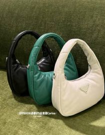 Picture of Prada Lady Handbags _SKUfw133561305fw